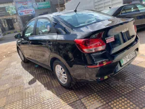 Sedan Kia in Amman