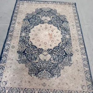 سجاده تركيا بحاله ممتازه جدا شبه جديده