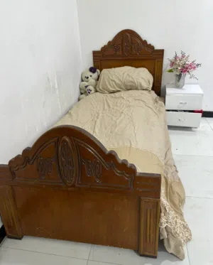 سرير نفر صاج دسكام نظيف للبيع