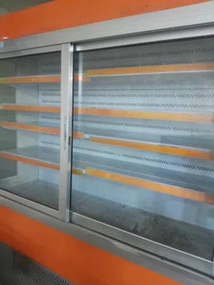 ثلاجة عرض بحاله جيده