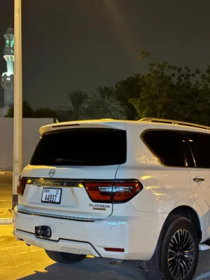سيارة نيسان باترول موديل 2015 السيارة بحالة ممتازة
