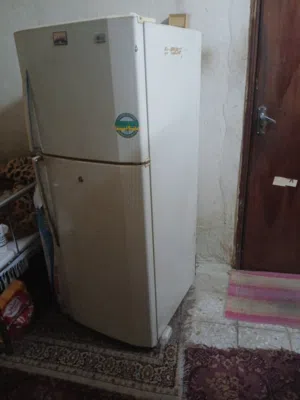 ثلاجه مستعمله متوسطه الحجم