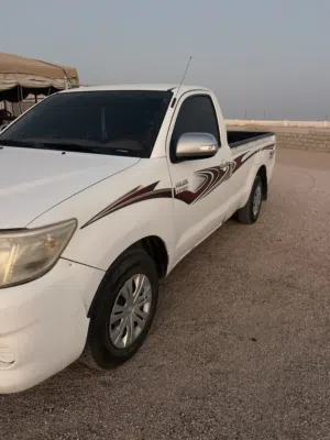 Used Toyota Hilux in Al Wustaa