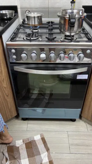 Frigidaire Freestanding 4-Burner Gas Cooker W/Grill Oven, FNGP60JGBS (85 x 60 x 60 cm) w/Glass Lid