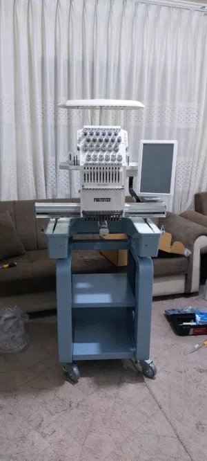 ماكينة تطريز كمبيوتر (Computerized Embroidery Machine)