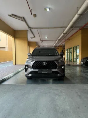 Toyota veloz 2024  gcc specs  low mileage