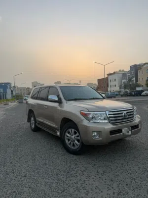 Used Toyota Land Cruiser in Farwaniya