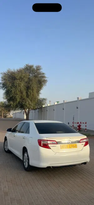 كامري للبيع خليجي وميدد بلكامل