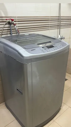 Washing Machines . LG . Used4