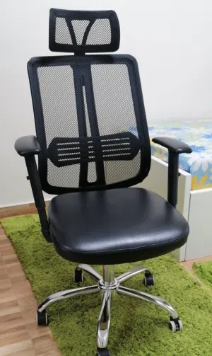 كرسي مكتب.