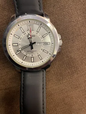 ساعة كاسيو يابانية مستعملة للبيع