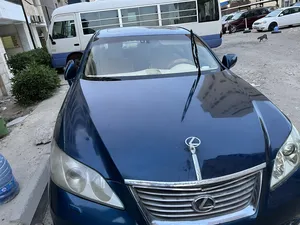 Used Lexus ES in Farwaniya