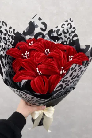 ورد مصنوع يدوي