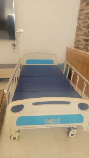 سرير للمرضى