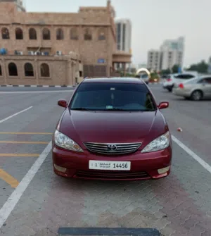 تايوتا كامري XLE  6-CYLINDER