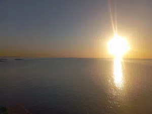 عمل في البحر