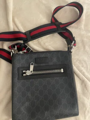 Gucci sling bag