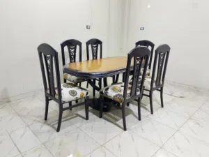 سفره 6كراسي و ترابيزه خشب زان احمر بحاله ممتازه جدا الله يبارك لصاحب النصيب السعر 2800