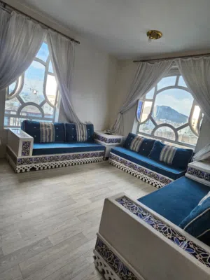 عفش منزلي متكامل مودرن ونظيف جدًا