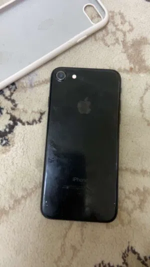 Apple iPhone 7 128 GB in Al Dakhiliya