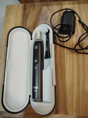 فرشة اسنان اورال بي Oral B iQ 8 x