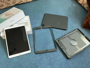 ‏أبل ‏.‏ اخرى ‏.‏ 256 جيجابايت‏1