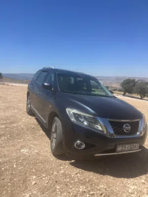 2016 Nissanنيسان باثفيندر 7 مقاعد