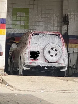 للبيع سياره مستوبيشي 2002 كامل الموصفات الفل دفع رباعي اربع تواير جدد