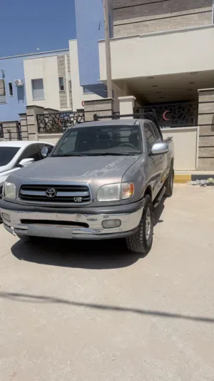 تيوتا تندرا 2002