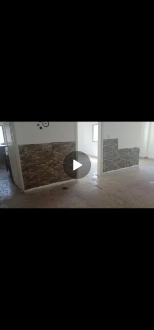شقة بجانب الملعب البلدي للبيع