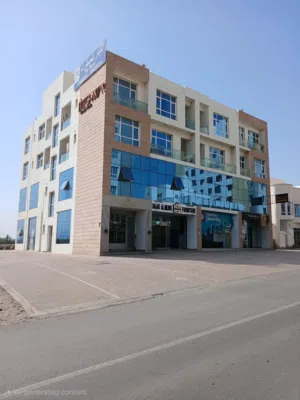 مساحة مفتوحة للإيجار في الخوض السابعة – موقع استراتيجي وراقي - Open Space For Rent Prime Location