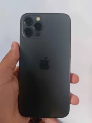 للبيع ايفون 12 pro حالة ممتازة