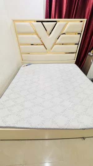 Bed with mattress Queen size