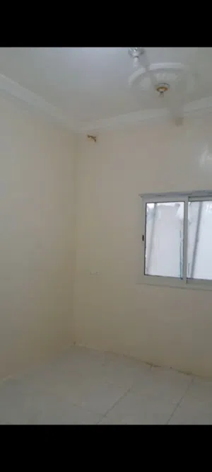 1 m2 3 Bedrooms Apartments for Rent in Al Bayda' Other