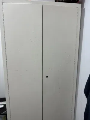 دولاب حديد مستعمل نضيف