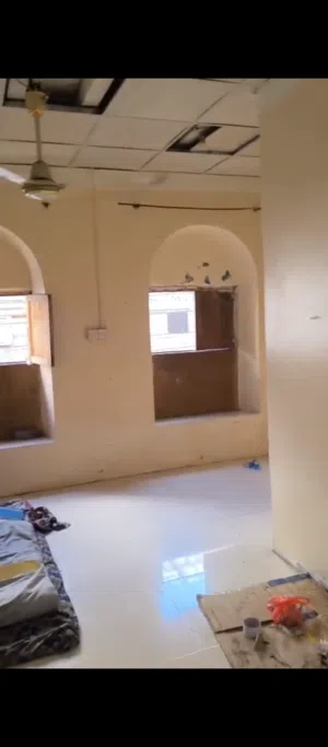 120 m2 4 Bedrooms Townhouse for Rent in Aden Crater