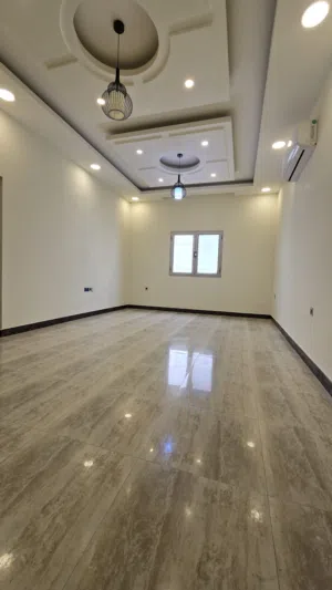 للايجار شقه في الحد الجديده شامل الكهرباء والماء