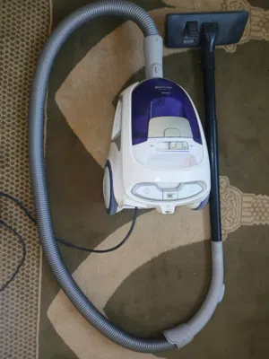 مكنسة كهربا مستعمله جيدة قوة1600wنوع شارب تواجد جرش