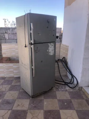 ثلاجه بخاريه تبي غاز فقط شغاله منظمه