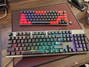 Gaming Keyboards for sale لوحات مفاتيح الألعاب المعروضة للبيع