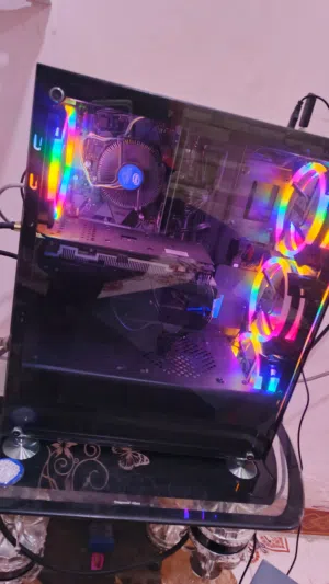 تجميعة العاب كاملة (RTX 2060 + i5) بحالة ممتازة مع حساب ستيم مليان ألعاب قوية وملحقات Redragon!