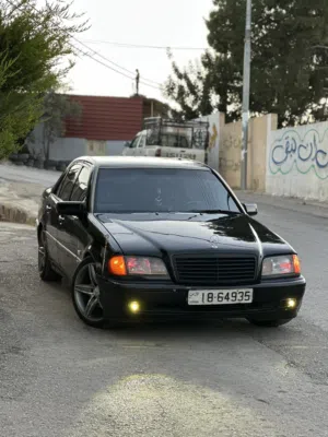 مرسيدس C200