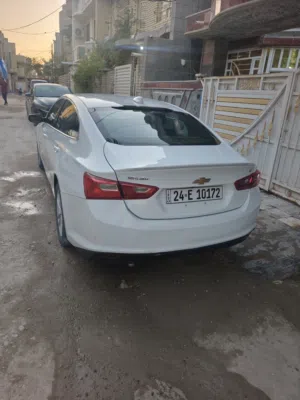 شوفرليت ماليبو 2018 اللون ابيض
