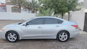 Used Nissan Altima in Al Dakhiliya
