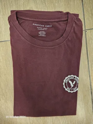 بلوزة American Eagle جديدة قياس L
