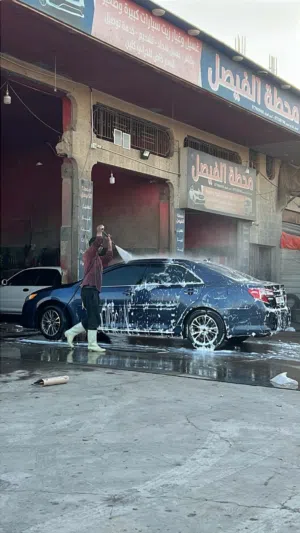 تويوتا كامري 2014 LE هايبرد مرخصة بكاميرات وتكنولوجيا حديثة