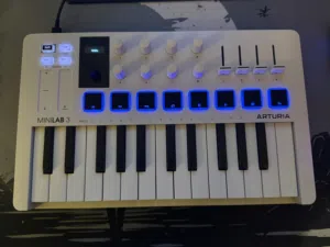 Arturia Minilab 3