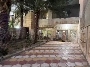 دار للبيع في حي اور