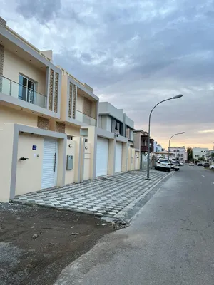 315 m2 5 Bedrooms Villa for Sale in Muscat Ghubrah