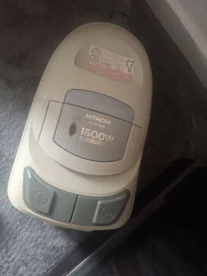 مكنسه هيتاشي مستعمله 1600 وات بحاله ممتازه